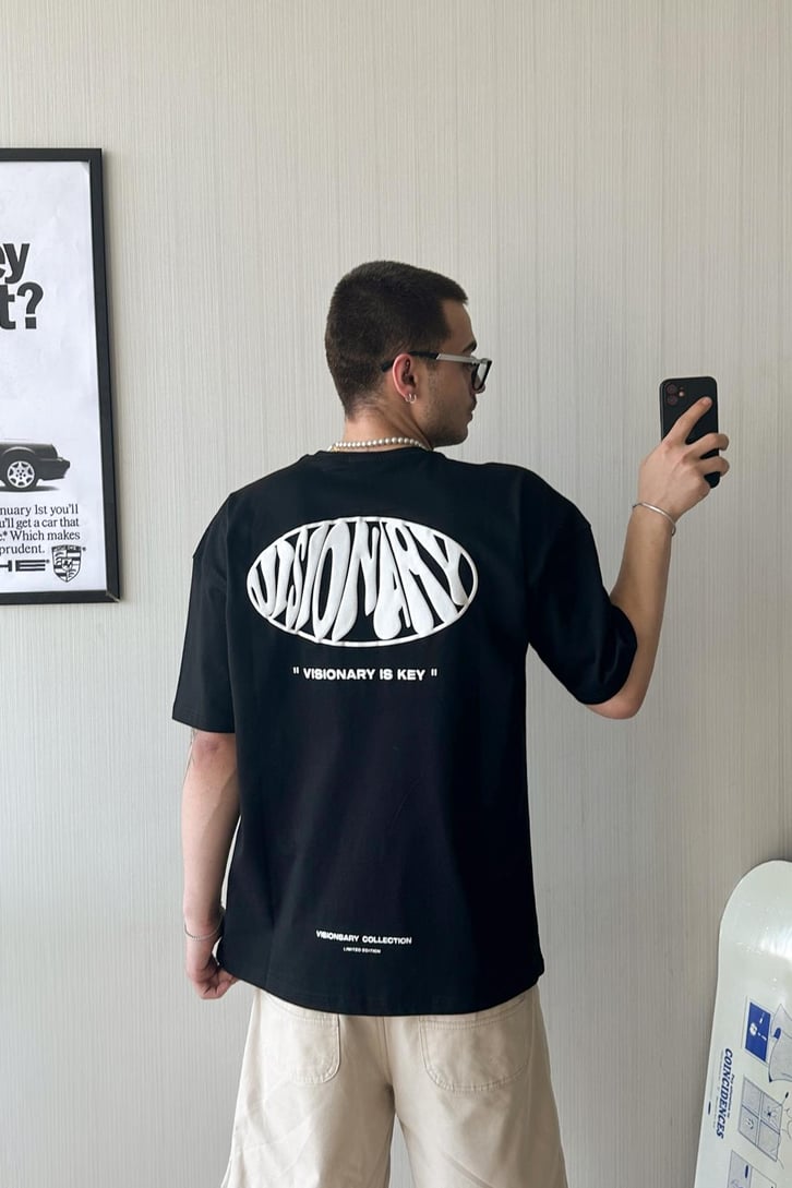 Visionary Baskılı Siyah Oversize Tişört