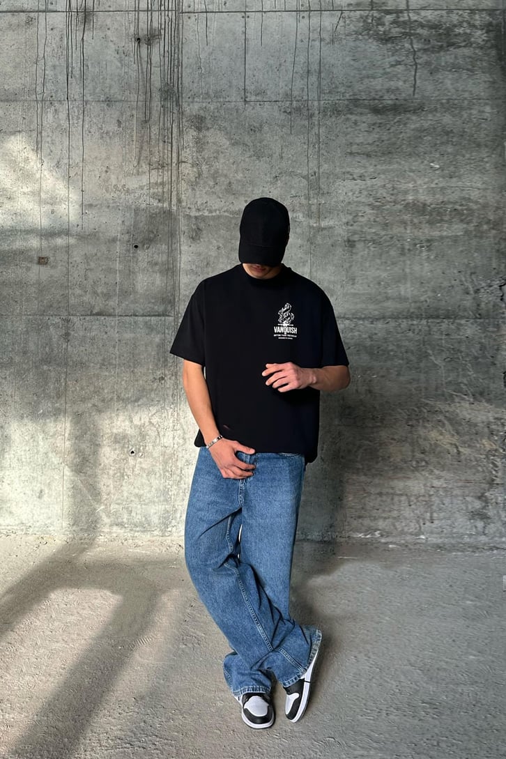 VNQSH Baskılı Siyah Oversize Tişört