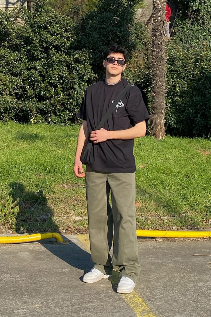 We Out Here! Oversize Printed Siyah Tshirt