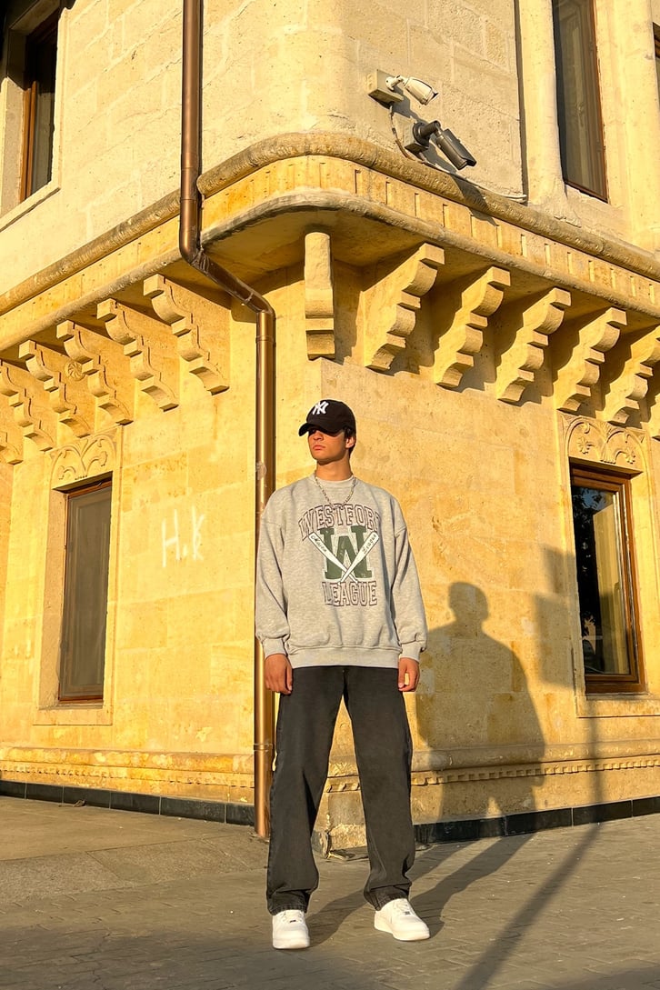 Westfort Baskılı Gri Oversize Sweatshirt