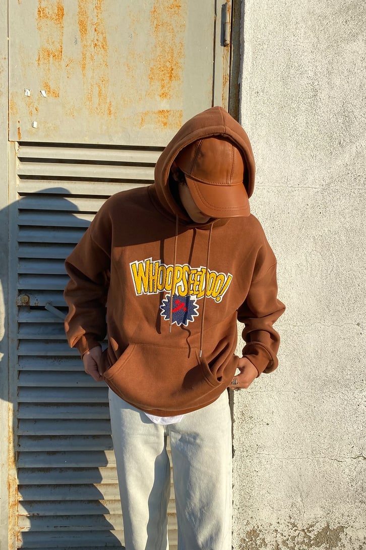 WHOOPSEDOO BASKILI OVERSIZE HOODIE