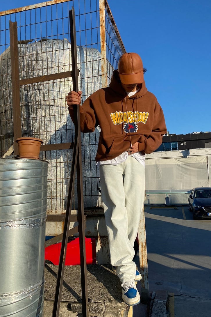 WHOOPSEDOO BASKILI OVERSIZE HOODIE