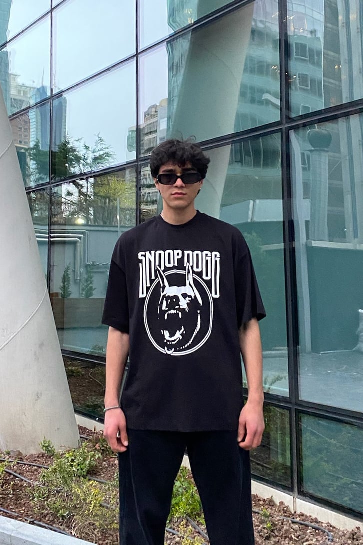 Wild Snoop Dogg Baskılı Siyah Oversize Tshirt