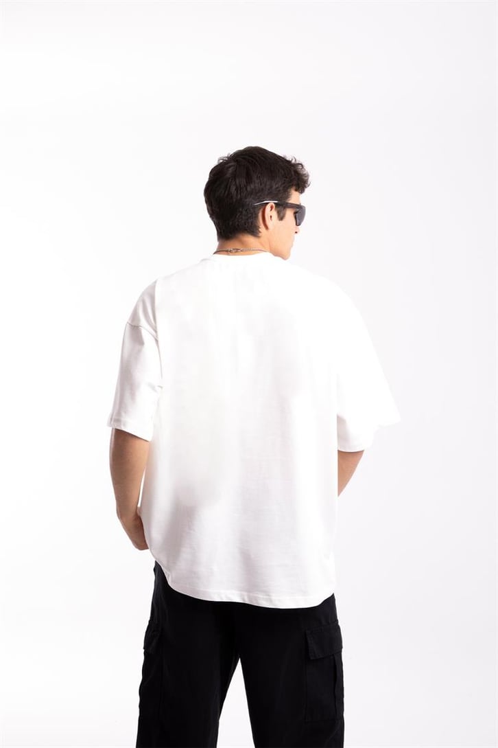 World Domination Baskılı Beyaz Oversize Tişört