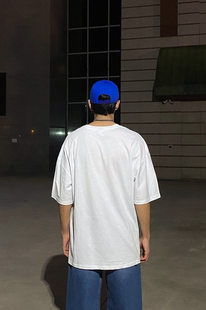 World Smile Front Printed Oversize Beyaz Tshirt