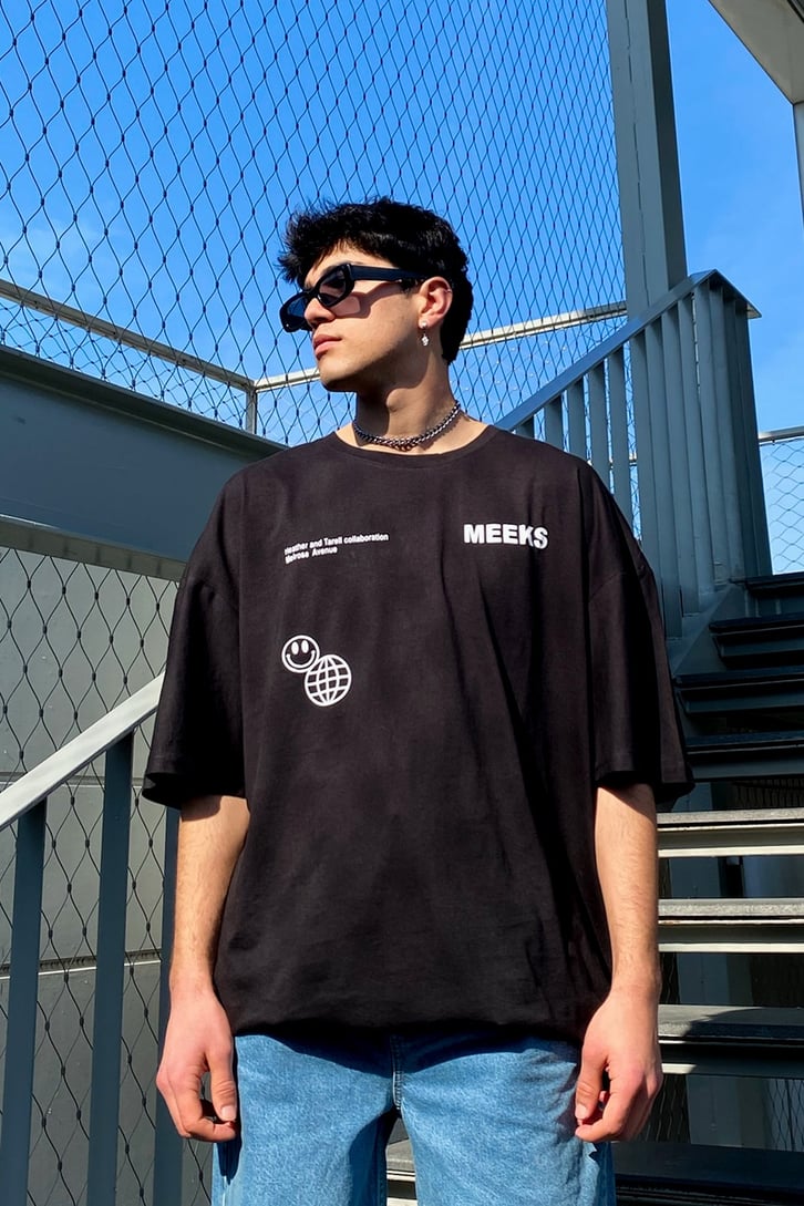 World Smile Front Printed Oversize Tshirt