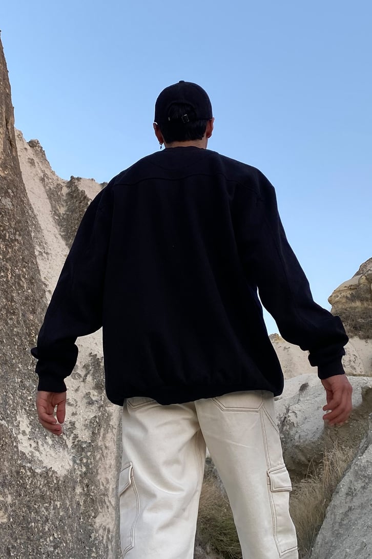 WORLD WIDE BASKILI OVERSIZE SWEATSHIRT