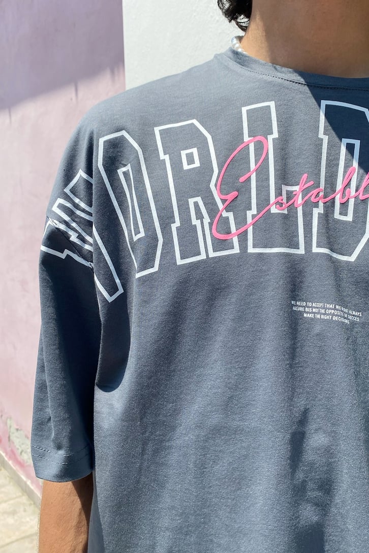 World Wide Baskılı Oversize Tshirt
