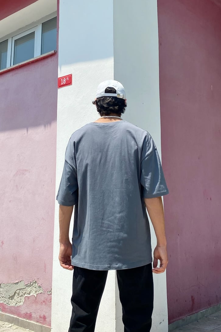 World Wide Baskılı Oversize Tshirt