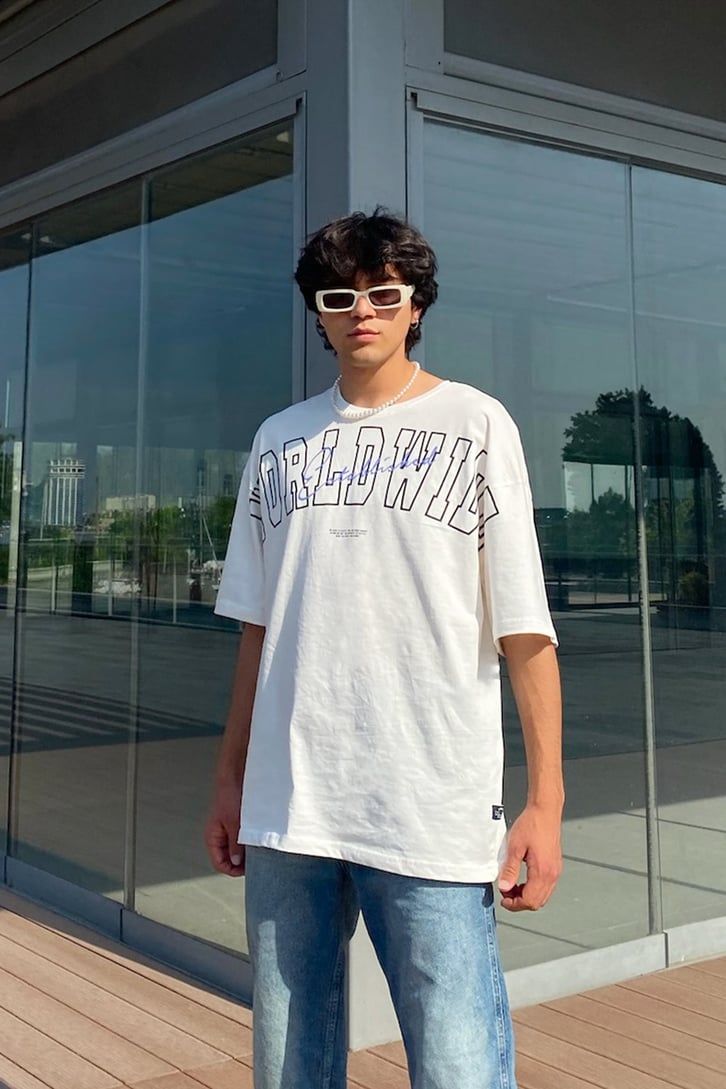 World Wide Baskılı Oversize Tshirt