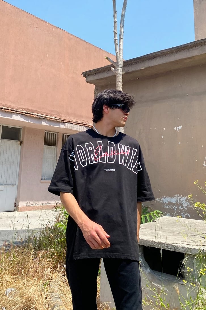 World Wide Baskılı Oversize Tshirt