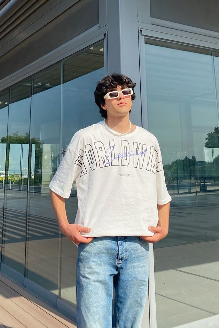 World Wide Baskılı Oversize Tshirt