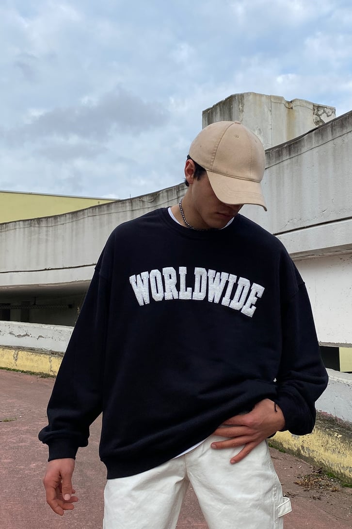 World Wide Front Print Oversize Siyah Sweatshirt