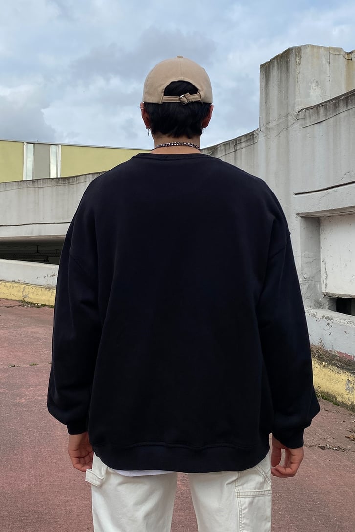 World Wide Front Print Oversize Siyah Sweatshirt