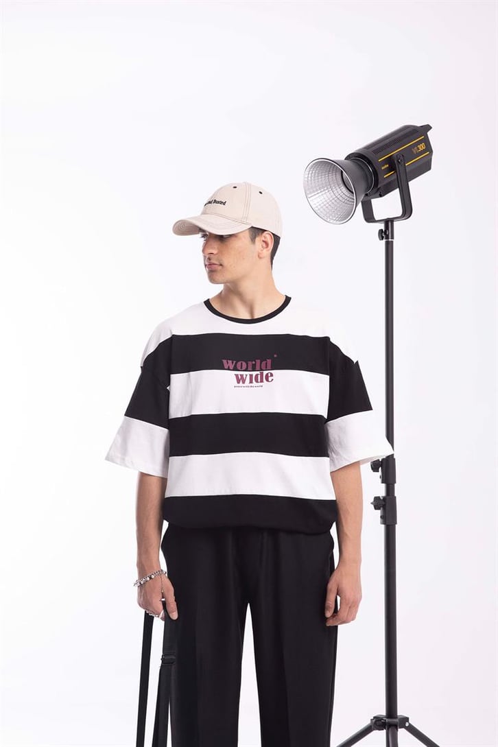 Worldwide Çizgili Siyah Oversize Tişört