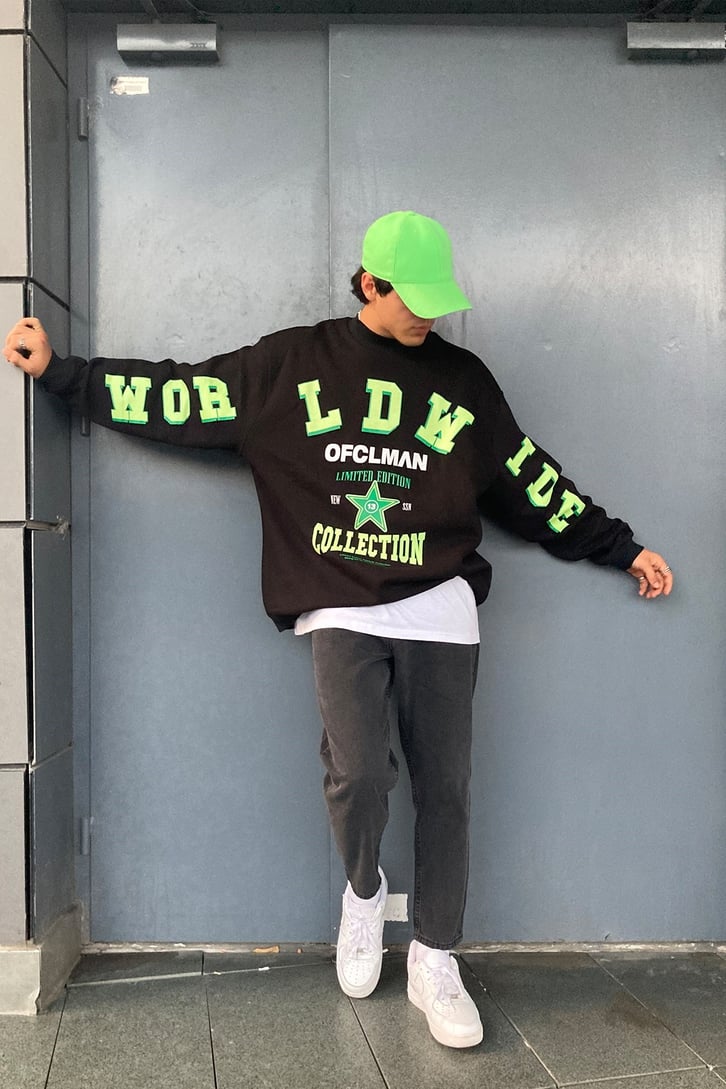 WORLDWIDE OVERSIZE SWEATSHIRT