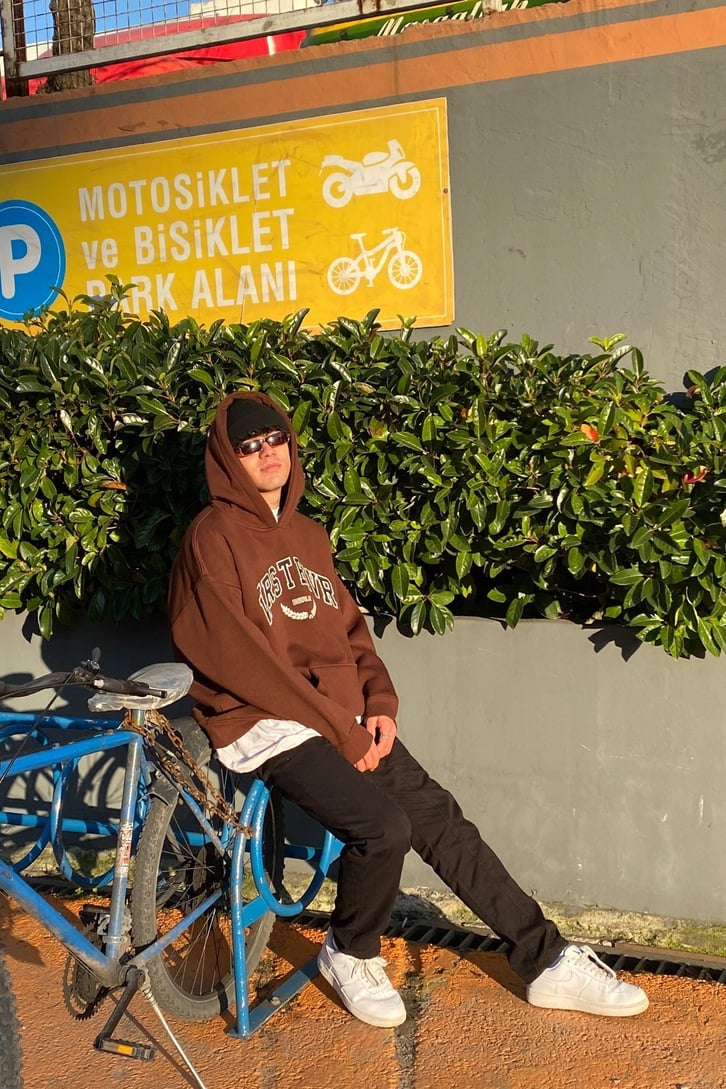 WRSTBHVR BASKILI OVERSIZE HOODIE