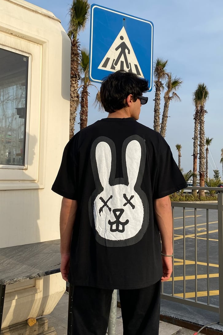XX Bunny Baskılı Oversize Siyah Tshirt