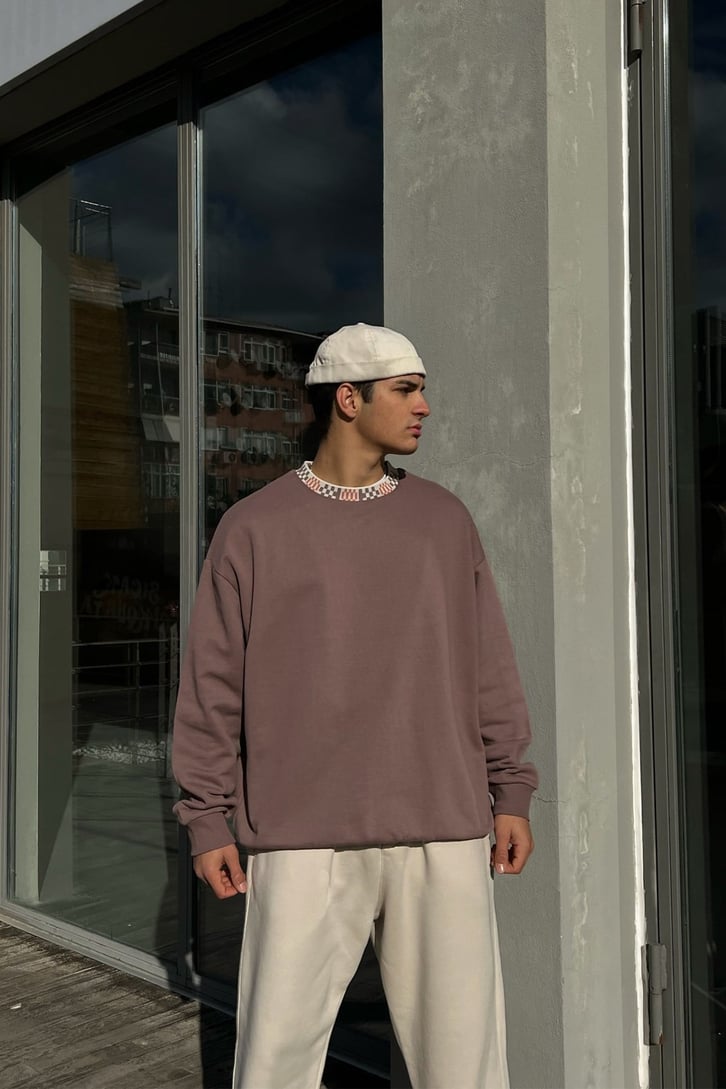 Yaka Detaylı Oversize Sweatshirt