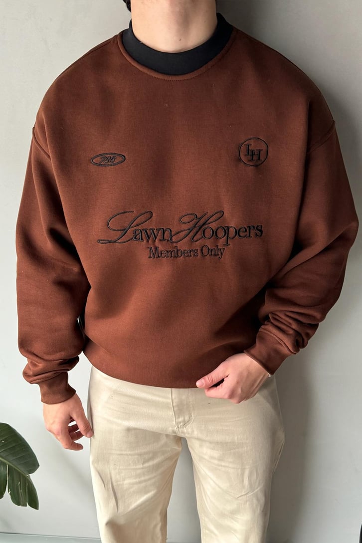 Yaka Garnili Lawn Hoopers Nakışlı Sweatshirt