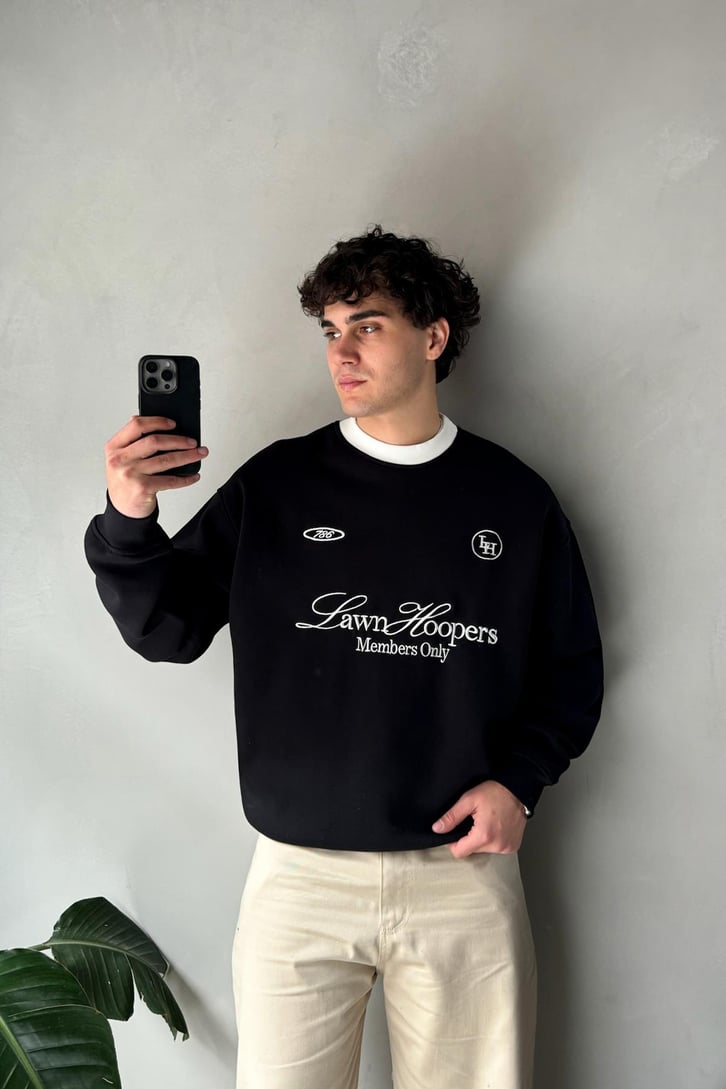 Yaka Garnili Lawn Hoopers Nakışlı Sweatshirt