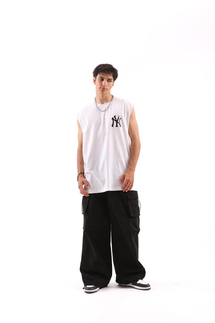Yankee Beyaz Oversize Kolsuz Tişört
