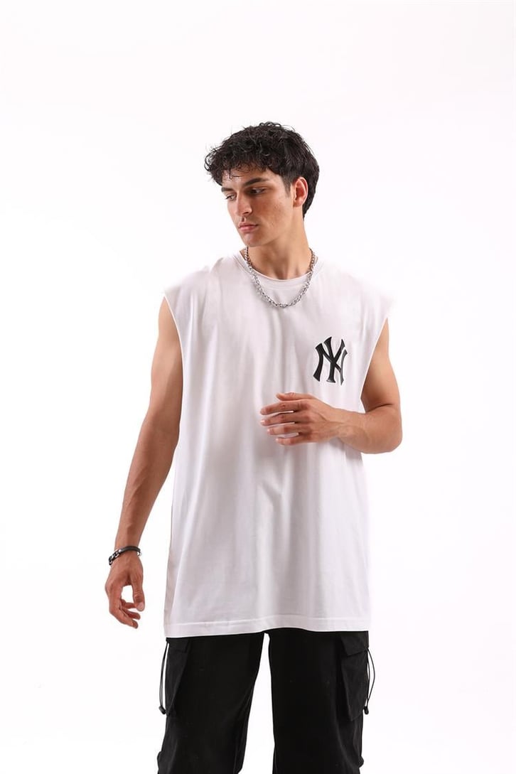 Yankee Beyaz Oversize Kolsuz Tişört