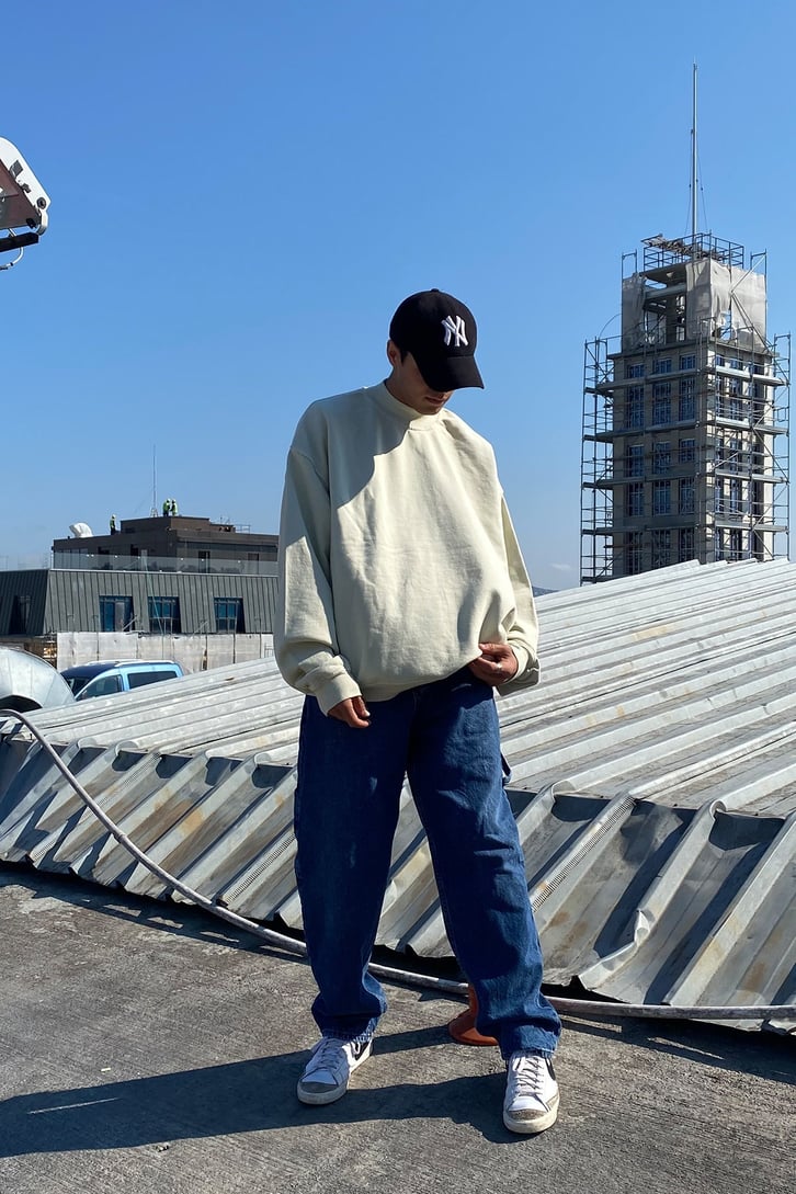 YARIM BOĞAZLI OVERSIZE BASIC SWEATSHIRT