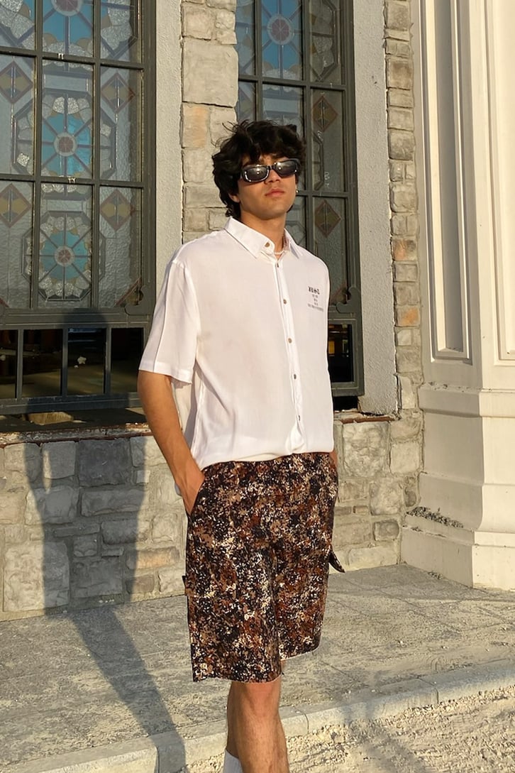 Yazı Baskılı Beyaz Kısa Kollu Gömlek