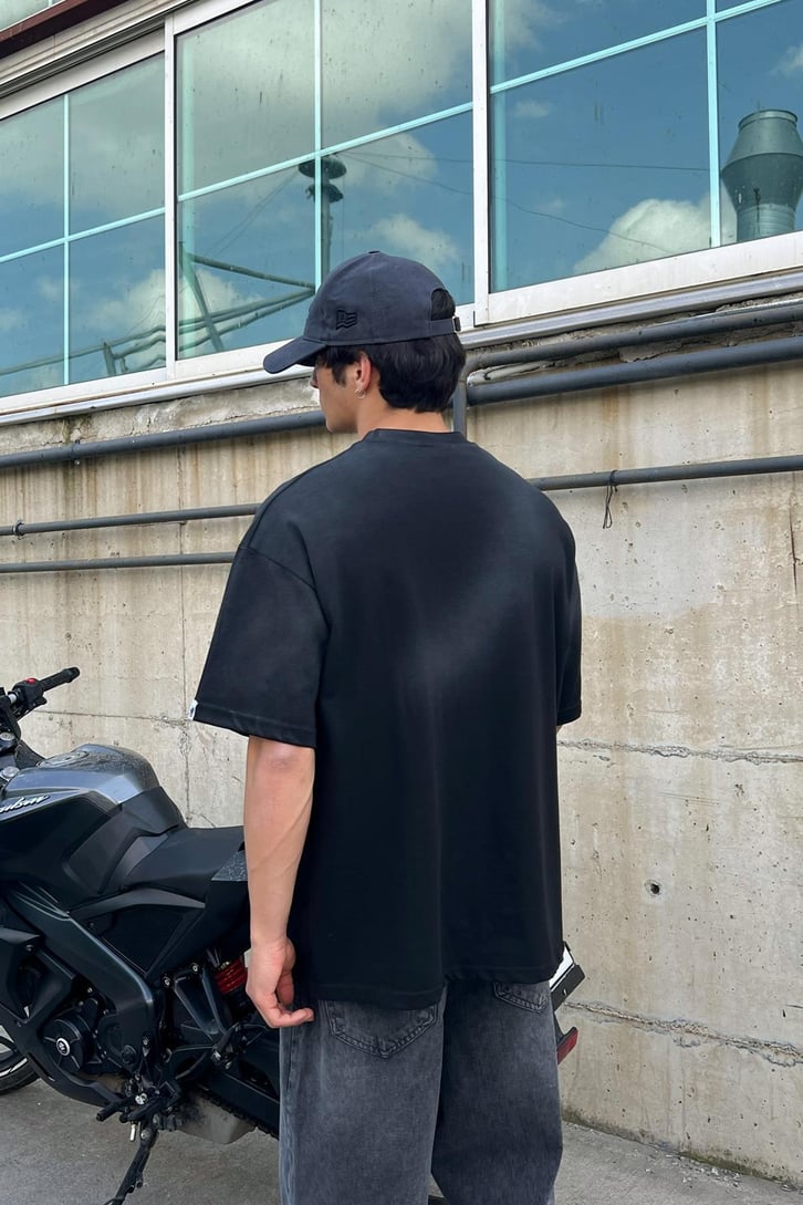 Yazı Baskılı Siyah Oversize Tişört