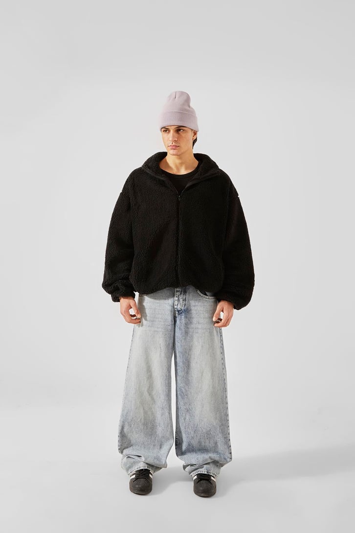 Yazı Naskışlı Siyah Peluş Sweatshirt