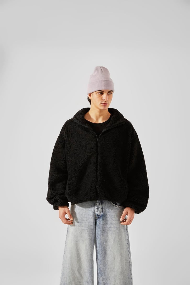 Yazı Naskışlı Siyah Peluş Sweatshirt