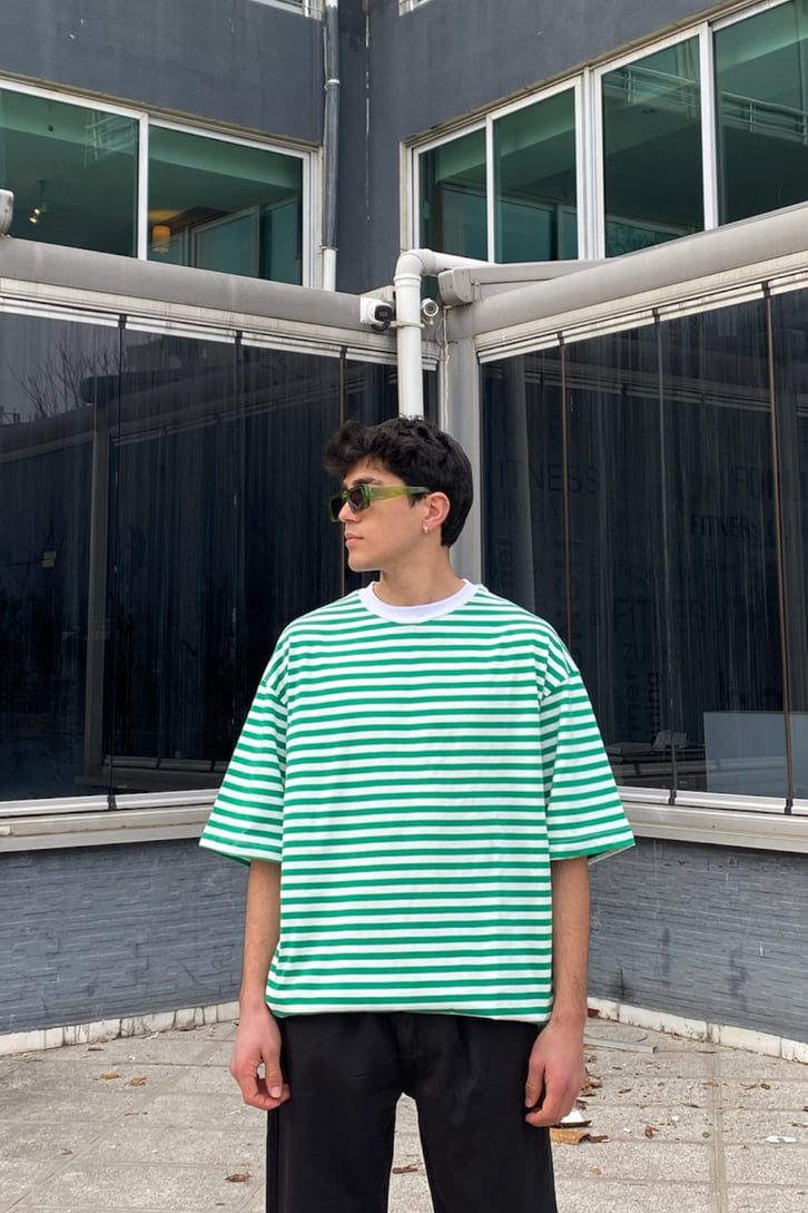 Yeşil Çizgili Oversize Basic Tshirt