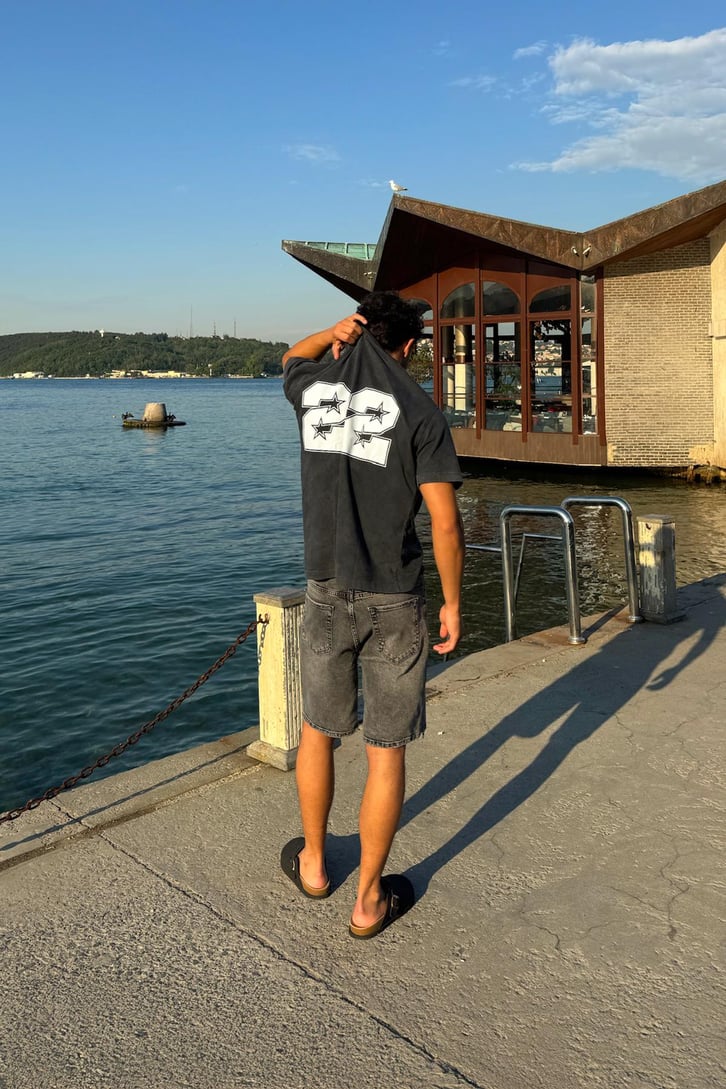 Yıkamalı Twenty Two Baskılı Tişört