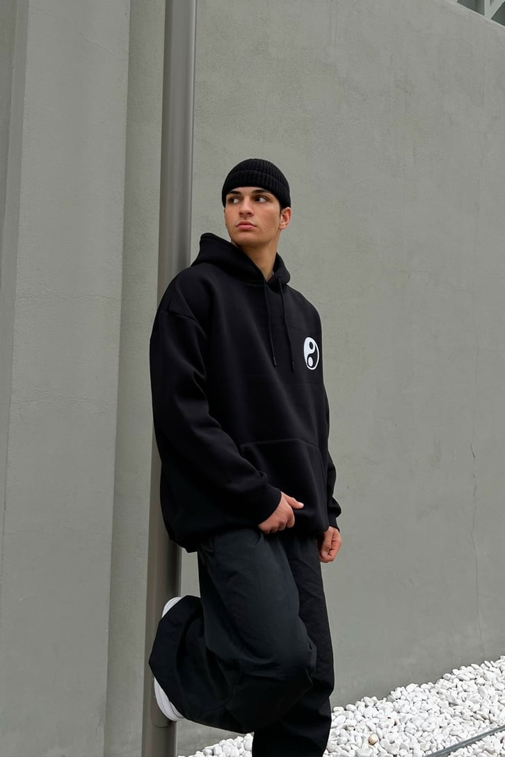 Yin-Yang Baskılı Siyah Hoodie