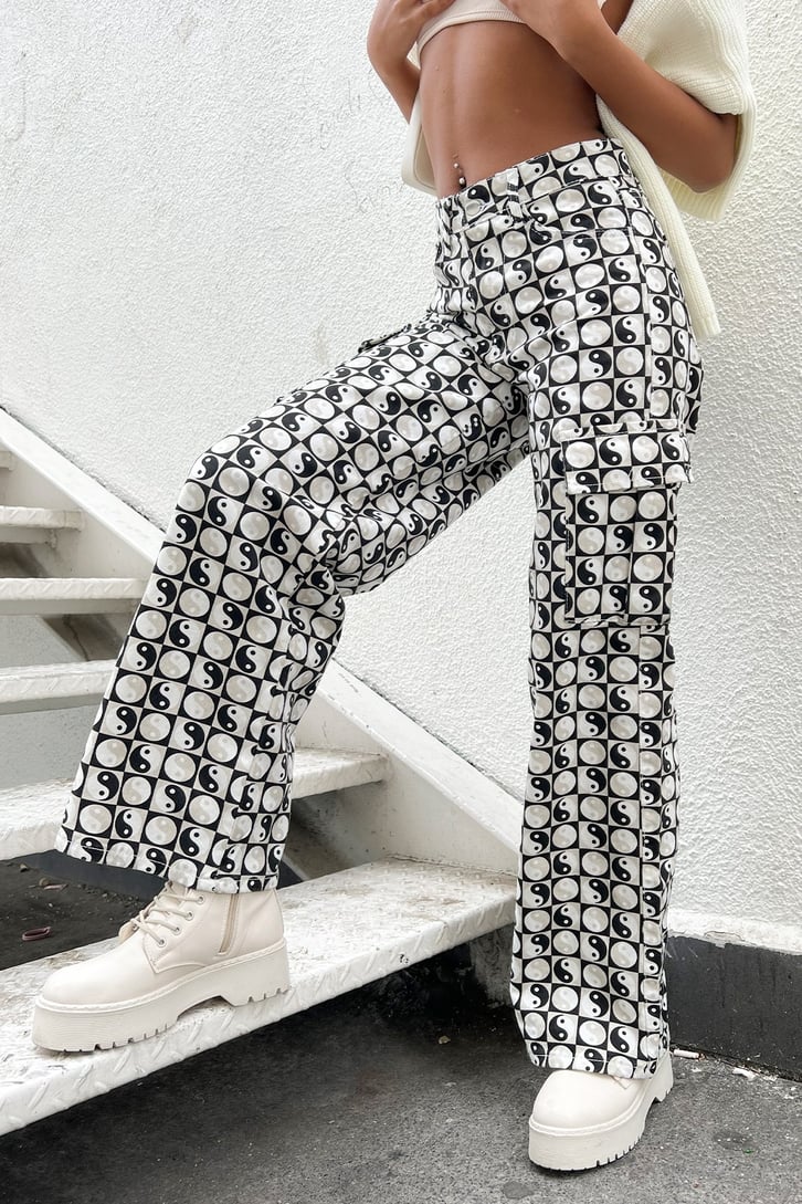 Yin Yang Desen Krem Baggy Jean