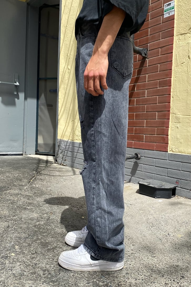 Yırtık Detaylı Eskitme Füme Baggy Jean
