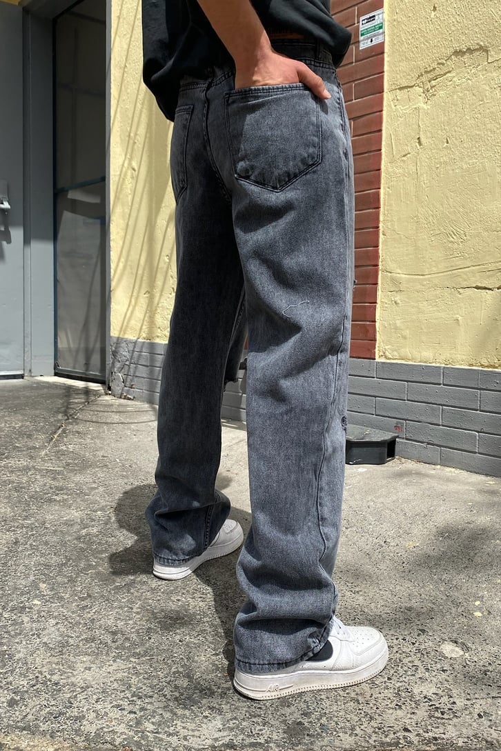 Yırtık Detaylı Eskitme Füme Baggy Jean