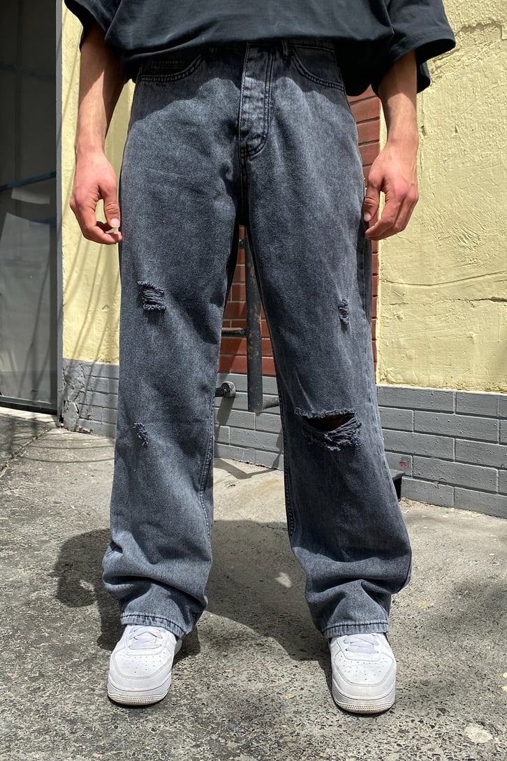 Yırtık Detaylı Eskitme Füme Baggy Jean