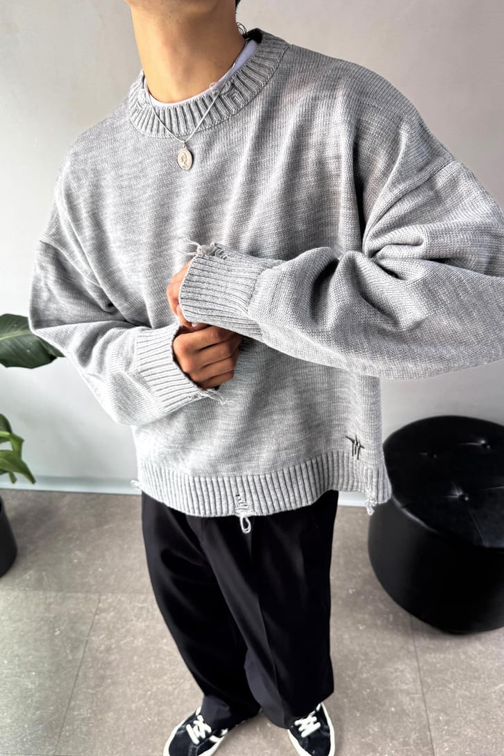 Yırtık Model Bisiklet Yaka Oversize Kazak