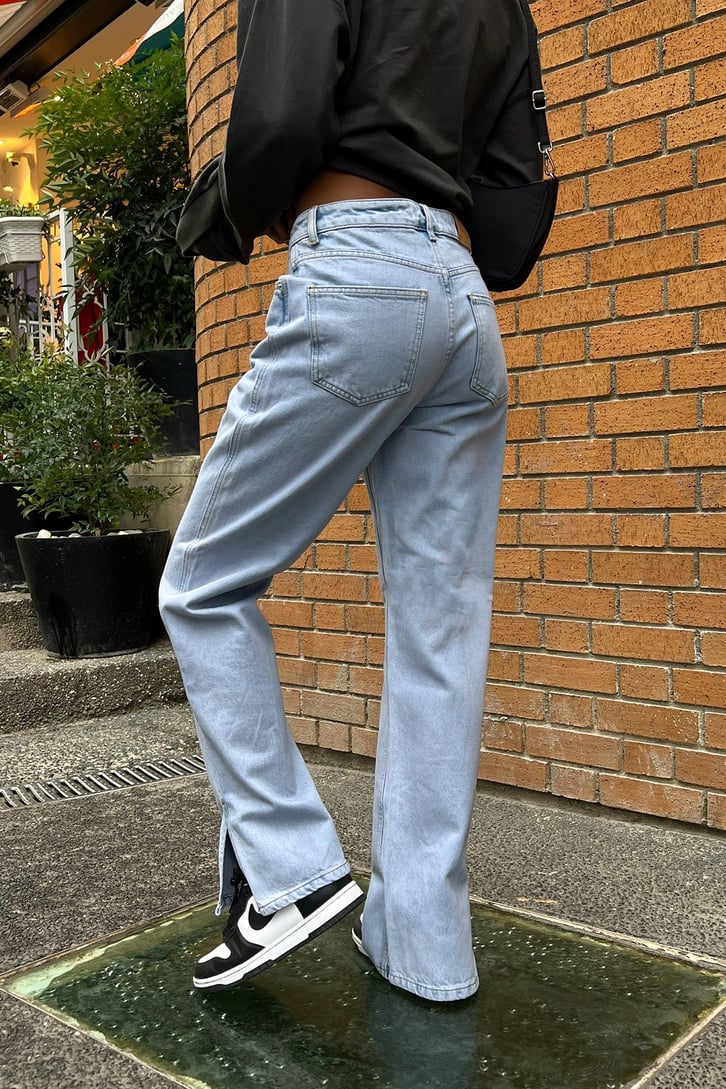 Yırtmaç Detay Mavi Baggy Jean