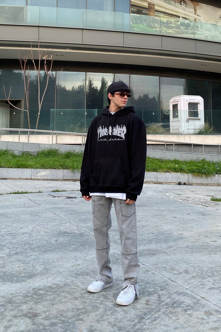 Yırtmaç Detay Special Edition Gri Taşlamalı Losse Fit Jean