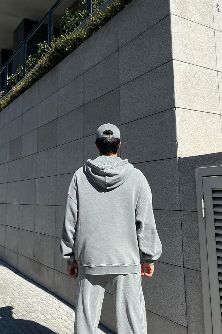 Yırtmaç Detaylı Açık Gri Zipper Eşofman Takımı