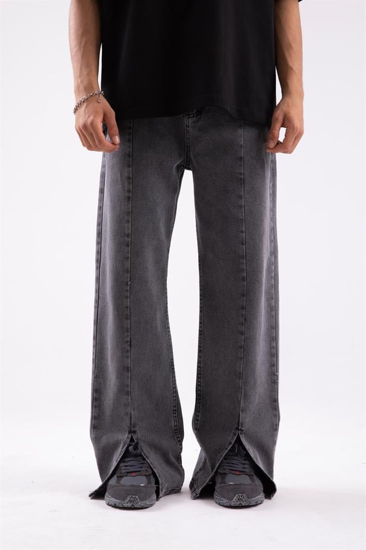 Yırtmaç Detaylı Baggy Jean
