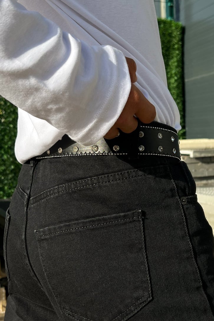 Yırtmaç Paça Detay Siyah Baggy Jean