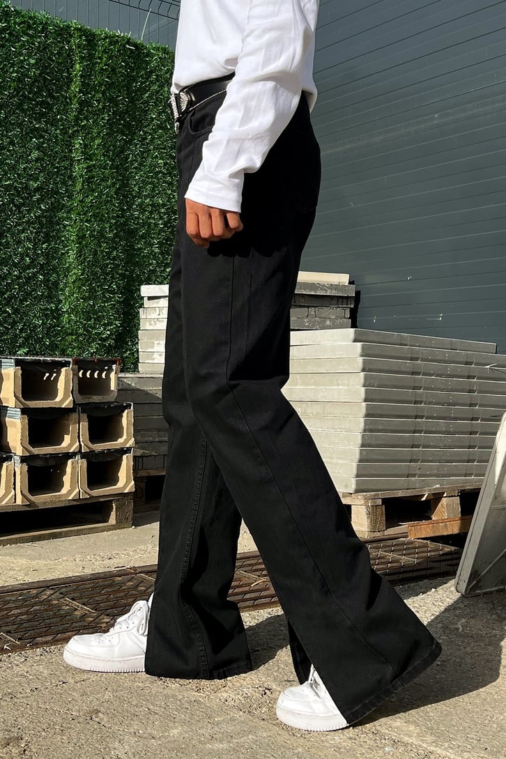 Yırtmaç Paça Detay Siyah Baggy Jean