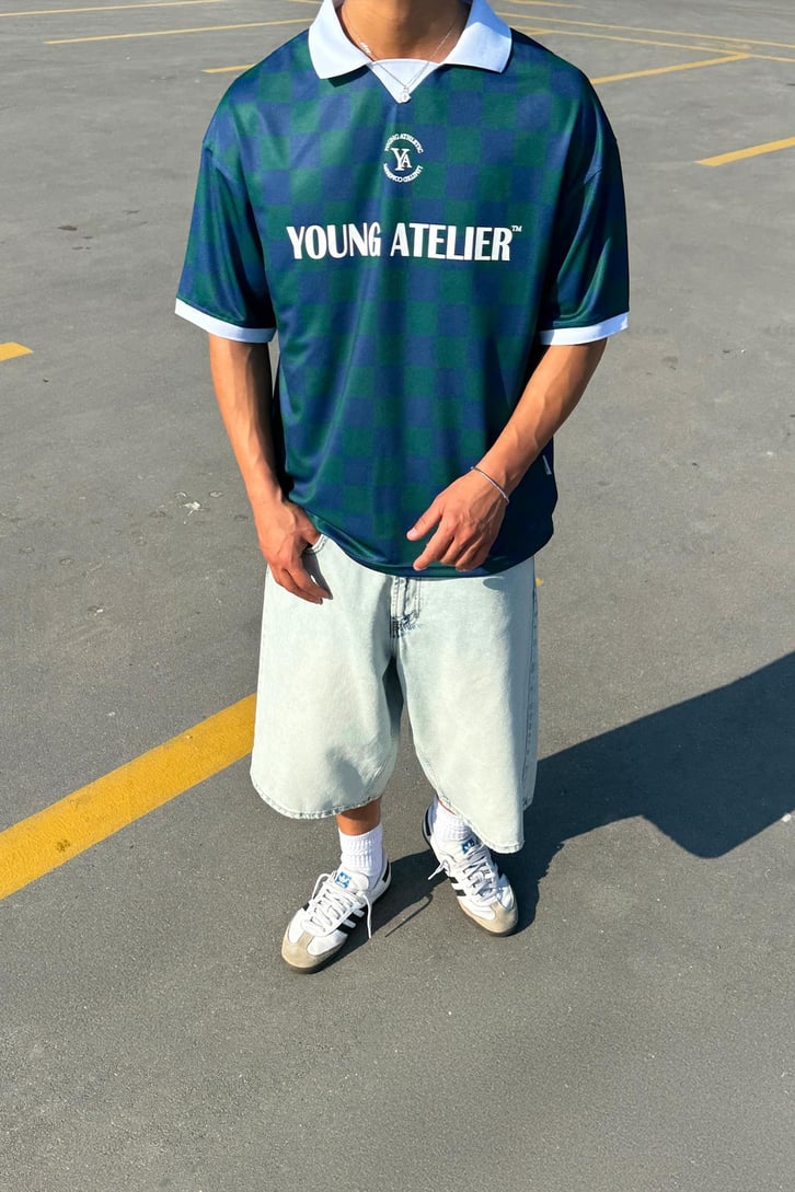 Young Atelier Kareli Forma