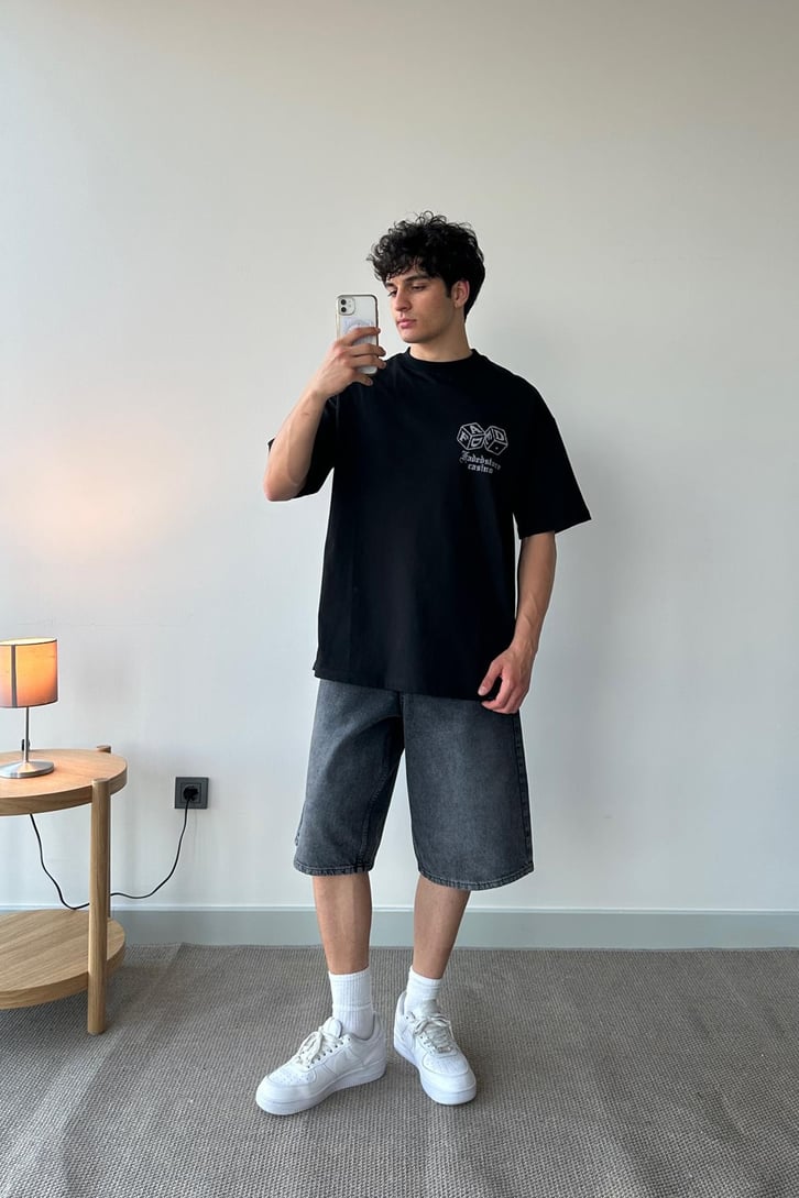 Zar Baskılı Siyah Oversize Tişört