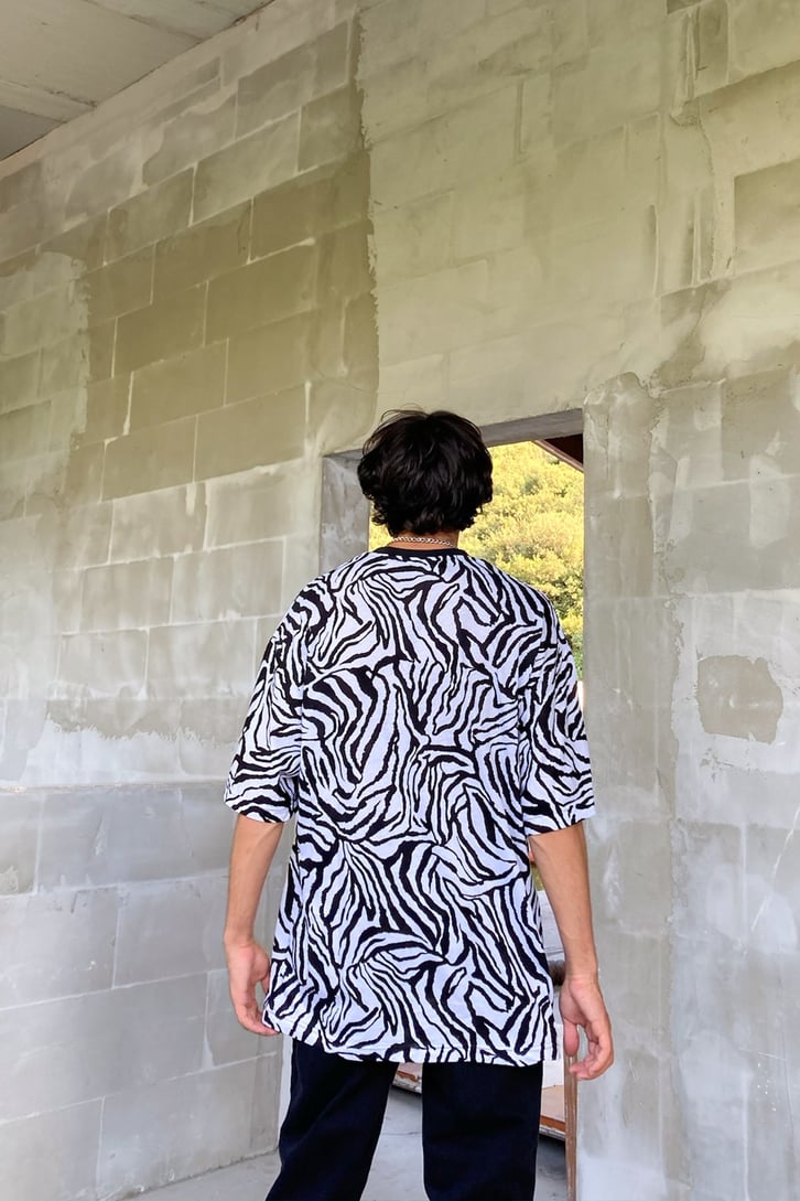 Zebra Desen Beyaz Oversize Tshirt