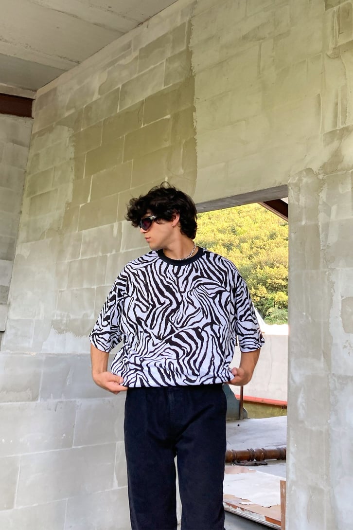 Zebra Desen Beyaz Oversize Tshirt